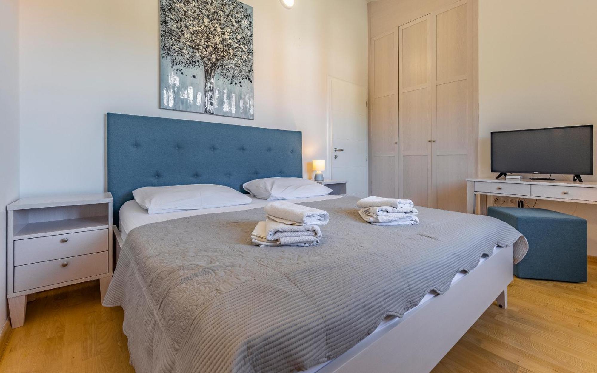 Lotus Villas Resort Pula Bagian luar foto
