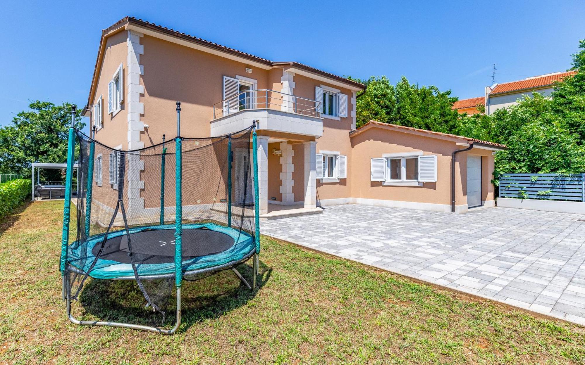 Lotus Villas Resort Pula Bagian luar foto